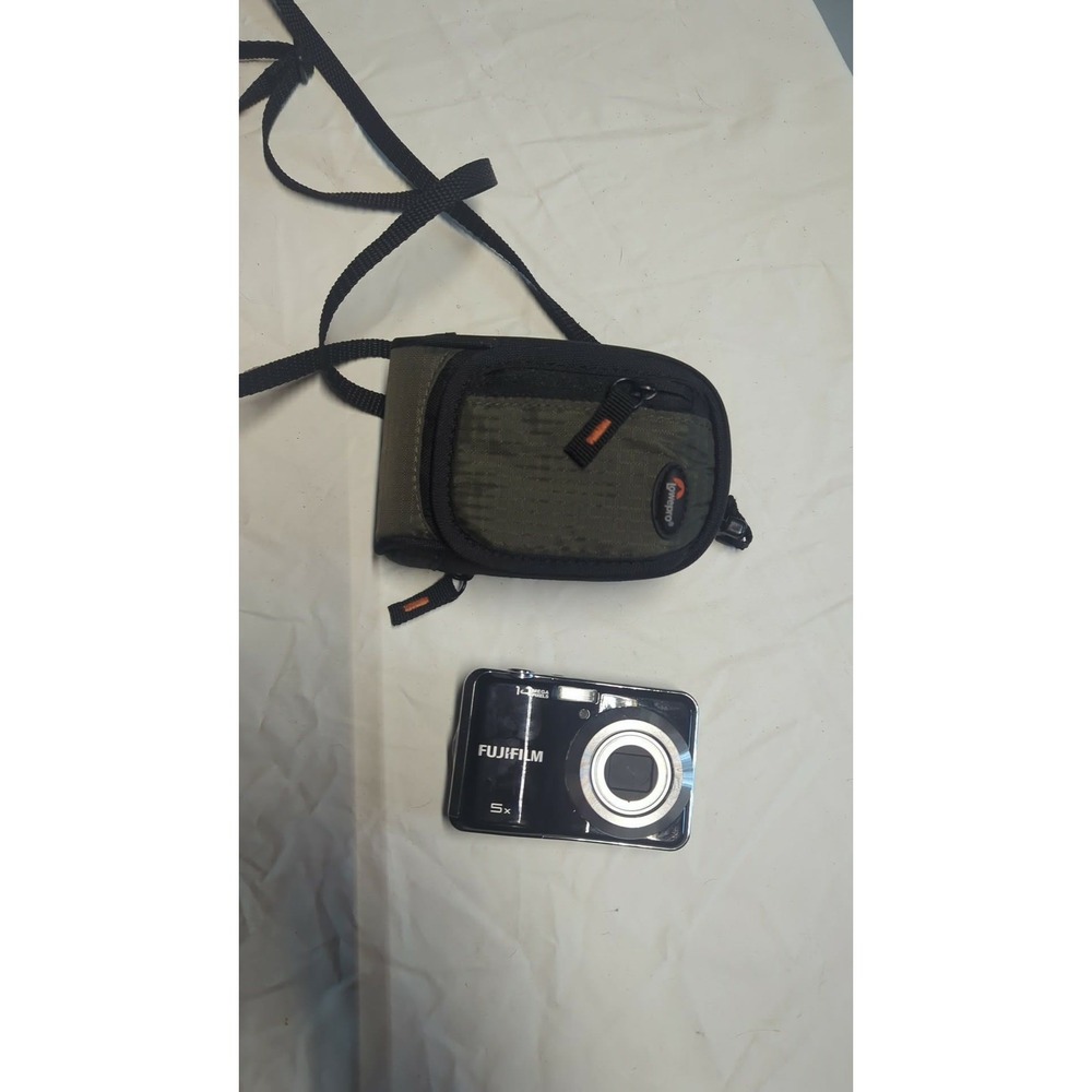 Fujifilm FinePix 14MP 5x Optical Zoom Digital Camera Black with Lowepro Case